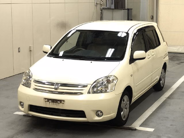 TOYOTA RAUM
