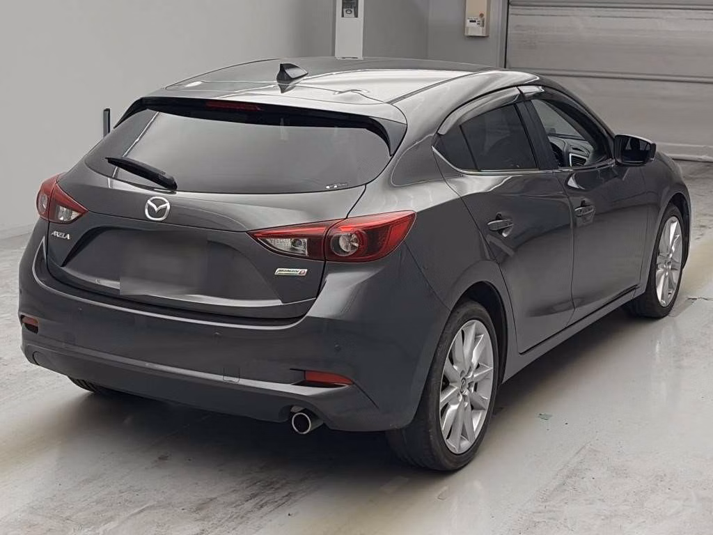 MAZDA AXELA