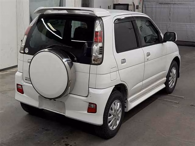 DAIHATSU TERIOS KID