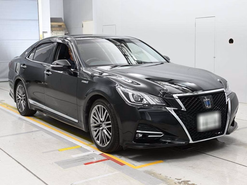 TOYOTA CROWN
