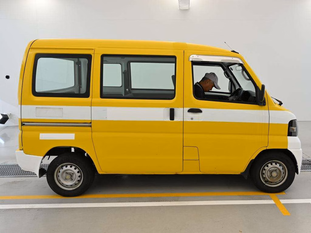 MITSUBISHI MINICAB