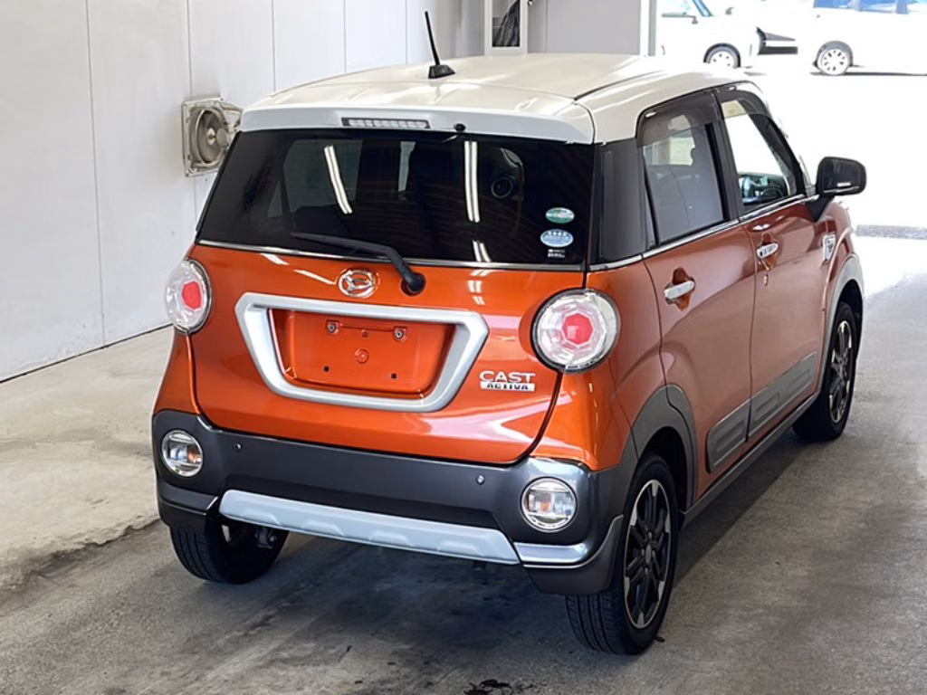 DAIHATSU CAST