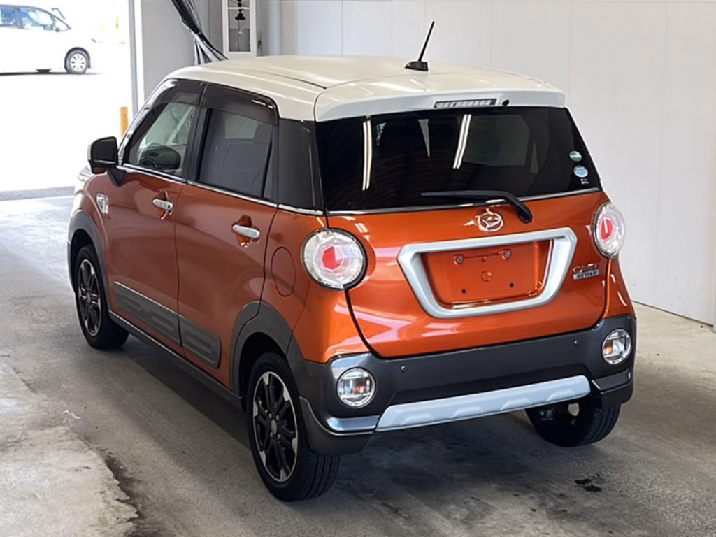 DAIHATSU CAST