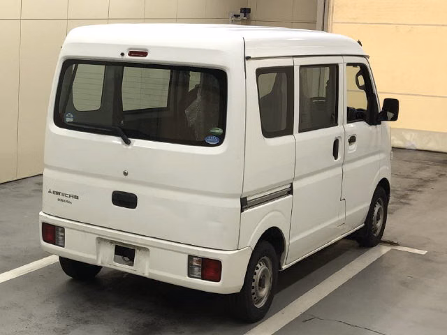 MITSUBISHI MINICAB