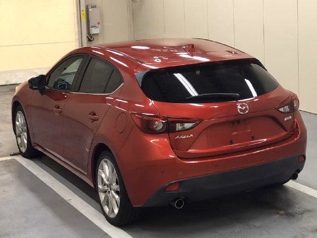 MAZDA AXELA