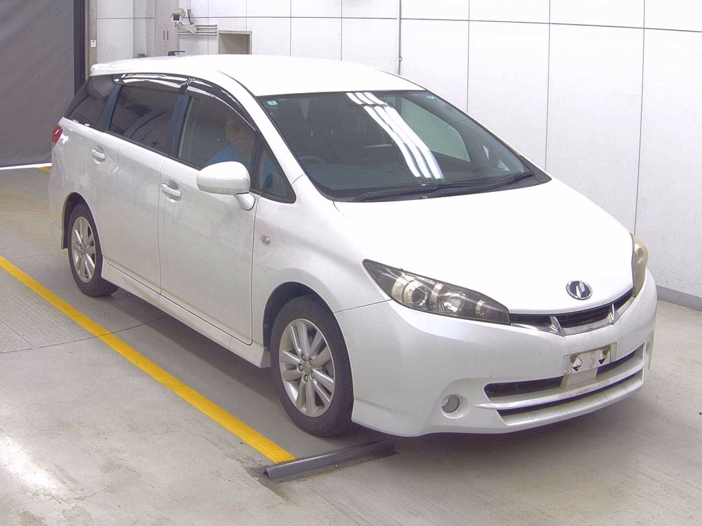 TOYOTA WISH