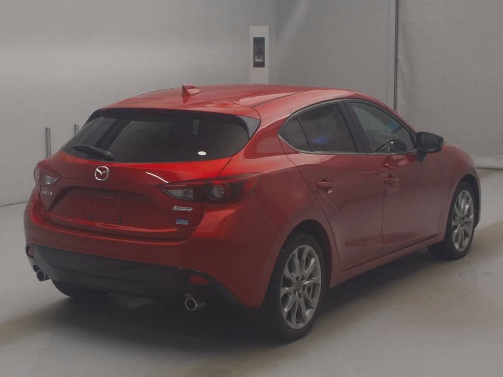 MAZDA AXELA