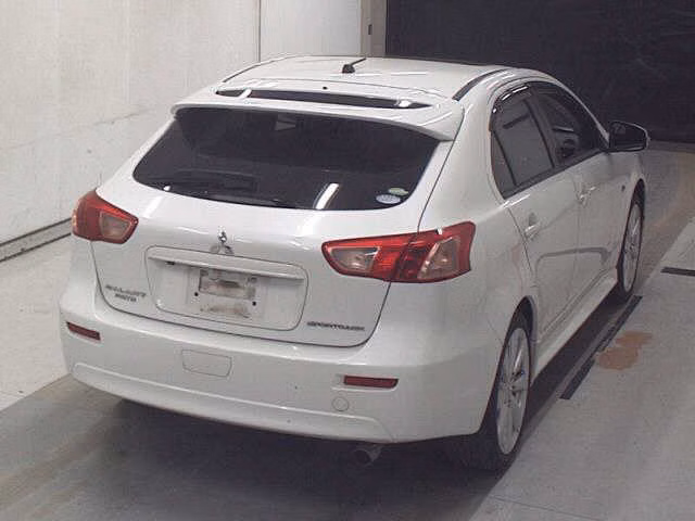 MITSUBISHI GALANT FORTIS
