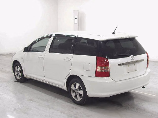 TOYOTA WISH