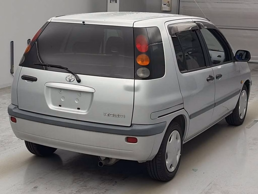 TOYOTA RAUM