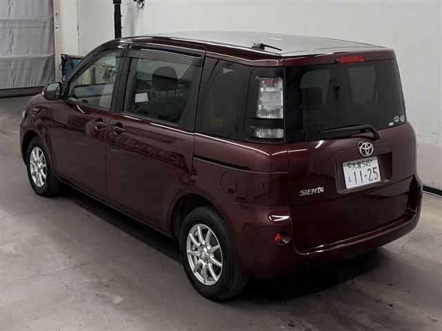 TOYOTA SIENTA