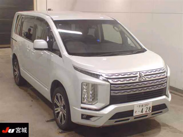 MITSUBISHI DELICA D:5