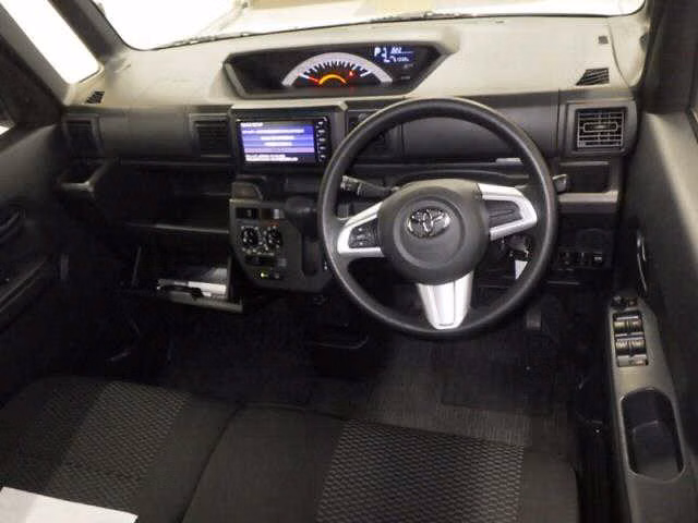 TOYOTA PIXIS MEGA