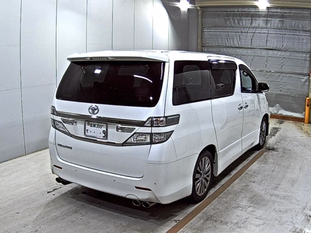 TOYOTA VELLFIRE
