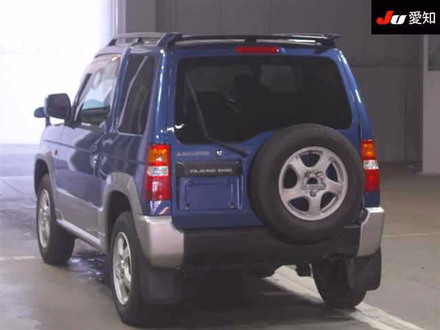 MITSUBISHI PAJERO MINI