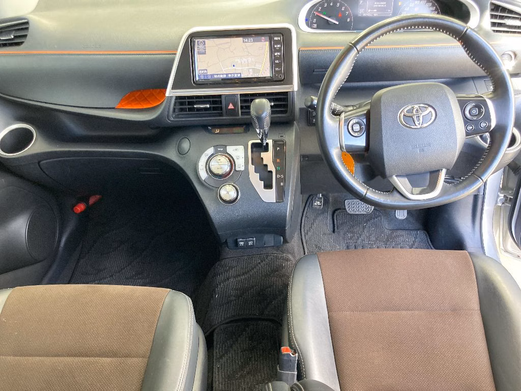 TOYOTA SIENTA