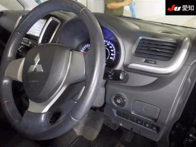 MITSUBISHI DELICA D:2