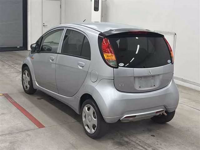 MITSUBISHI I