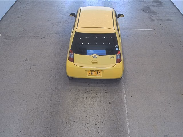 DAIHATSU ESSE