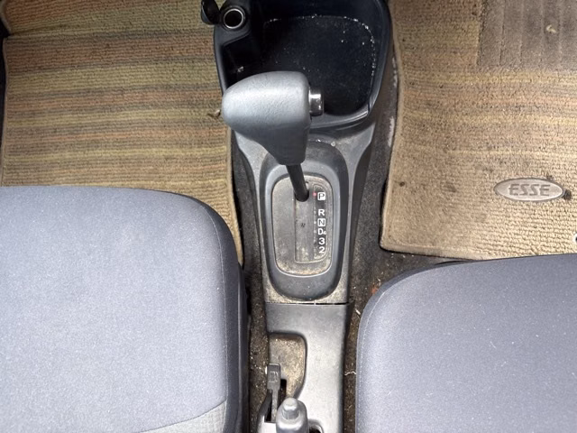 DAIHATSU ESSE