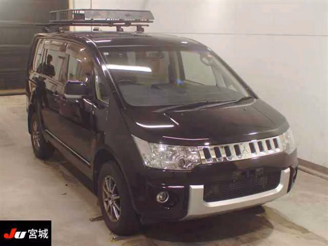 MITSUBISHI DELICA D:5