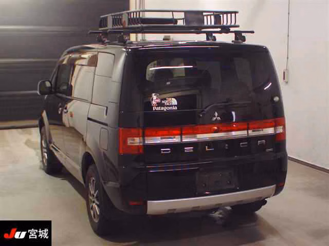 MITSUBISHI DELICA D:5
