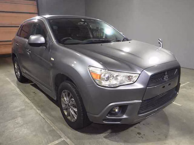 MITSUBISHI RVR