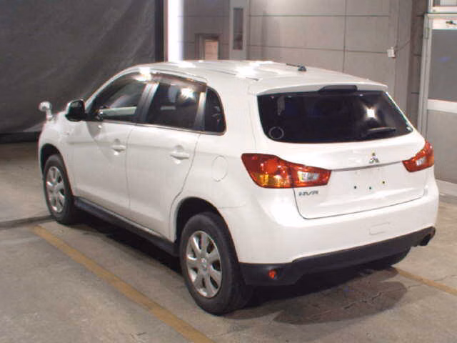 MITSUBISHI RVR