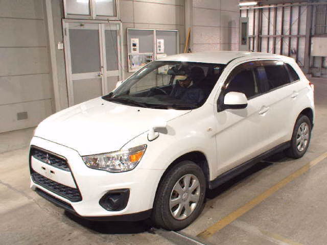 MITSUBISHI RVR