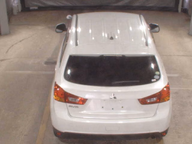 MITSUBISHI RVR