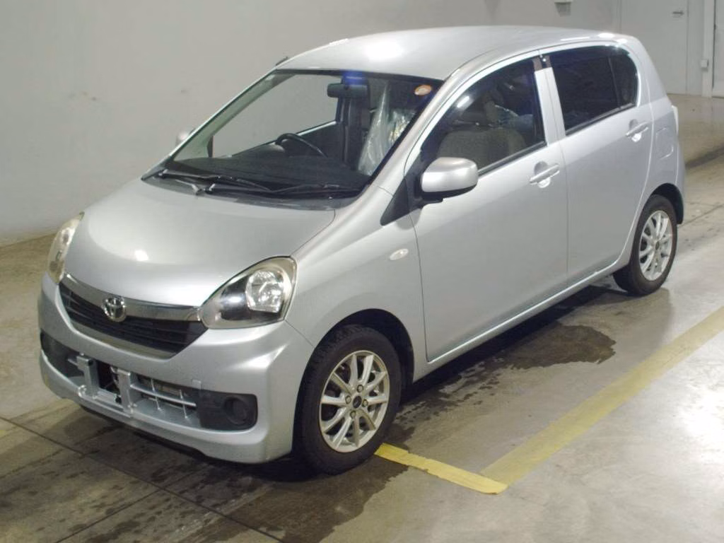 TOYOTA PIXIS EPOCH