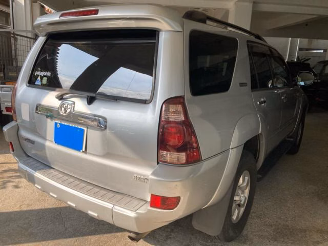 TOYOTA HILUX SURF