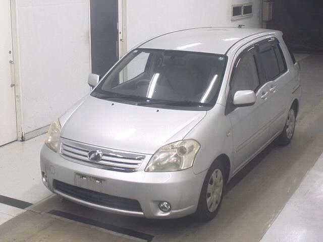 TOYOTA RAUM