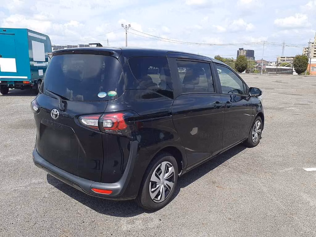TOYOTA SIENTA