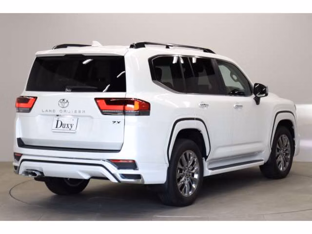 TOYOTA LAND CRUISER