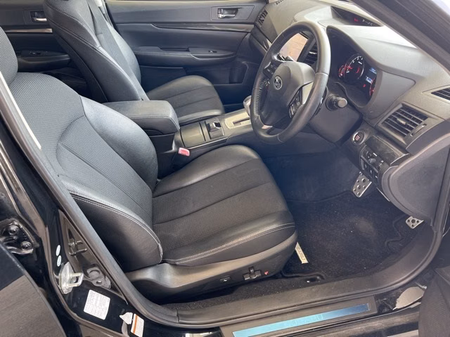 SUBARU LEGACY