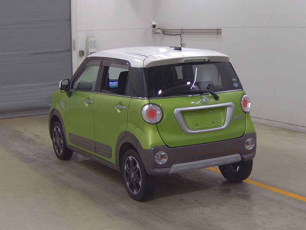 DAIHATSU CAST
