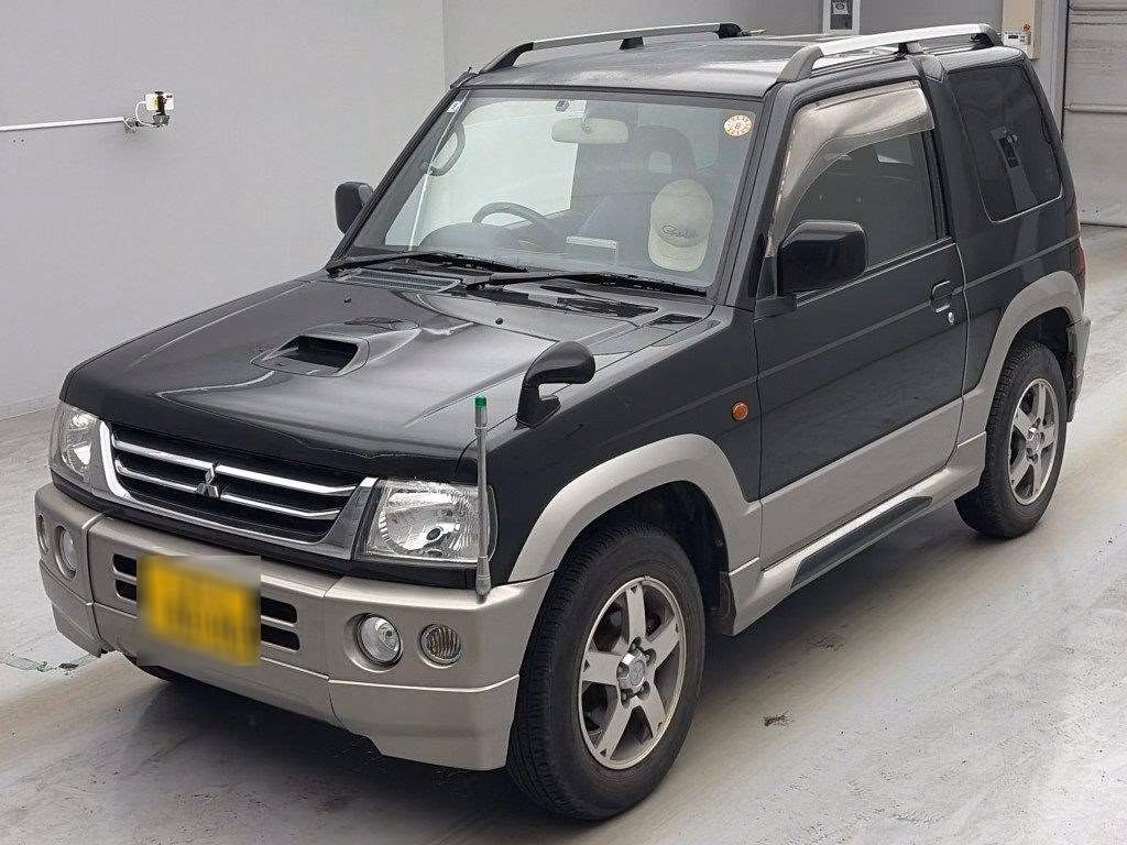 MITSUBISHI PAJERO MINI