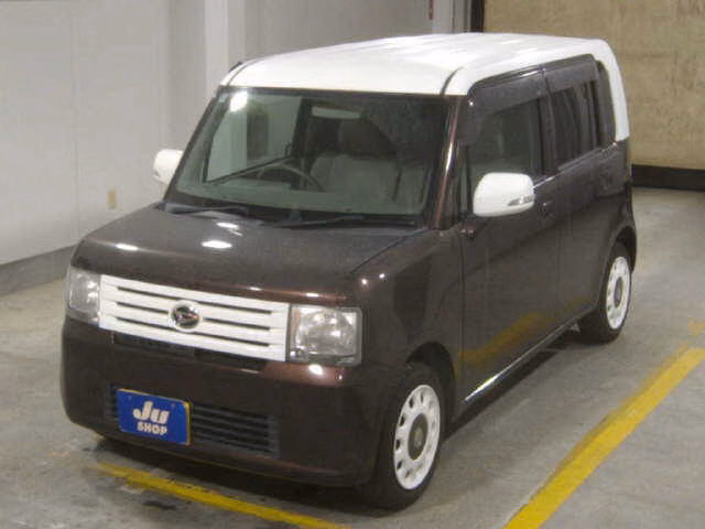 DAIHATSU MOVE CONTE