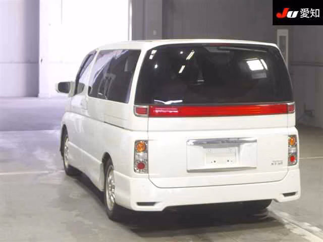 NISSAN ELGRAND
