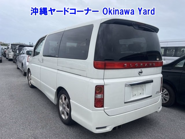 NISSAN ELGRAND