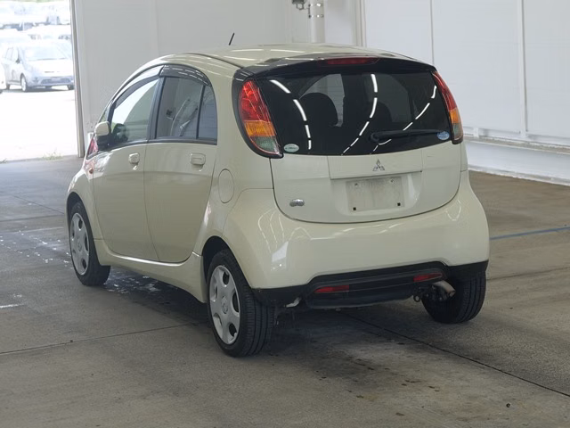 MITSUBISHI I