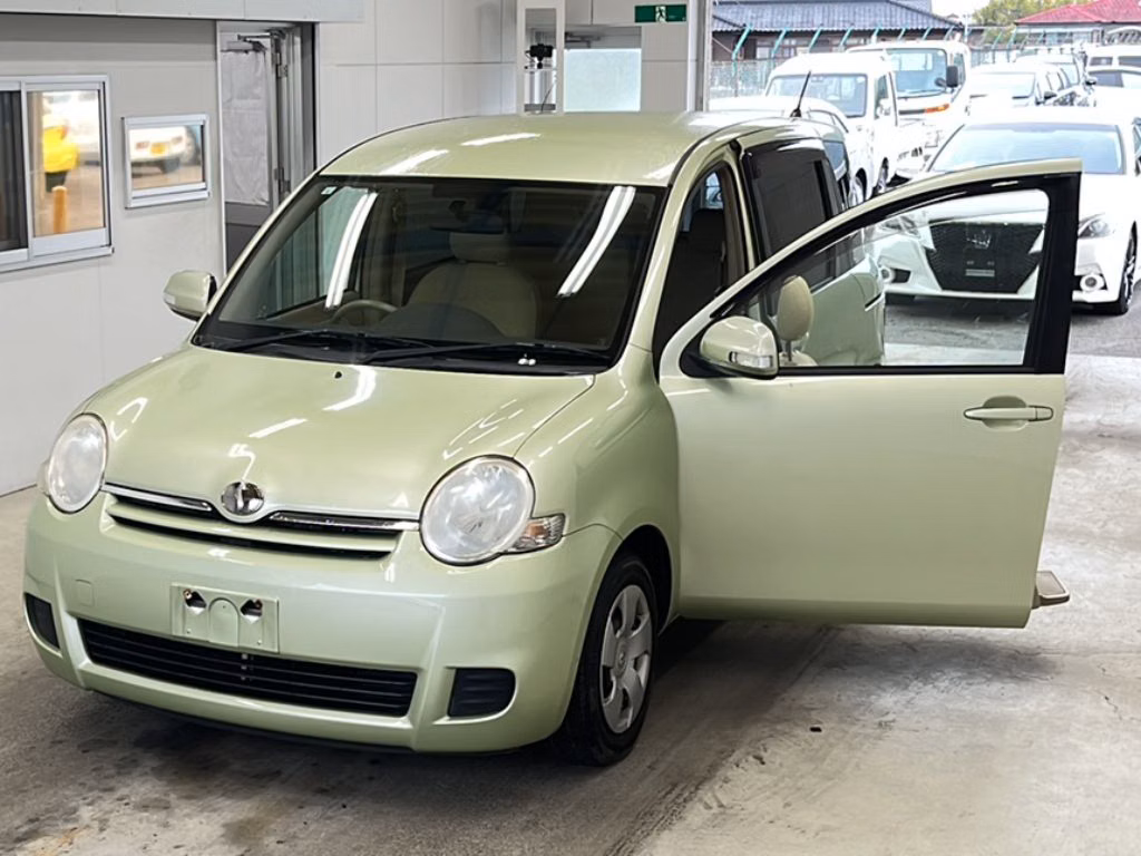 TOYOTA SIENTA