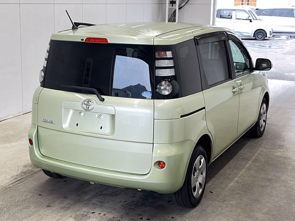 TOYOTA SIENTA
