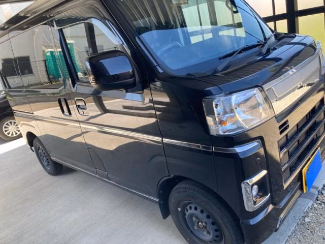 TOYOTA PIXIS VAN