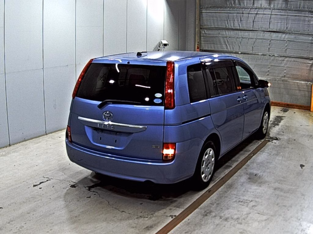 TOYOTA ISIS