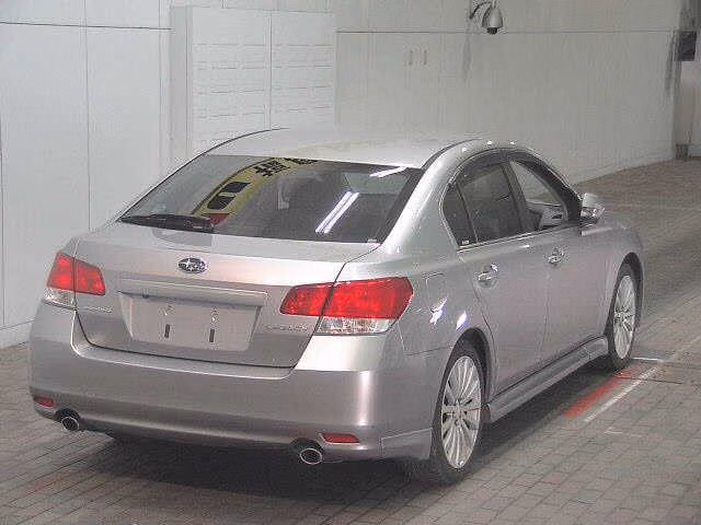 SUBARU LEGACY B4