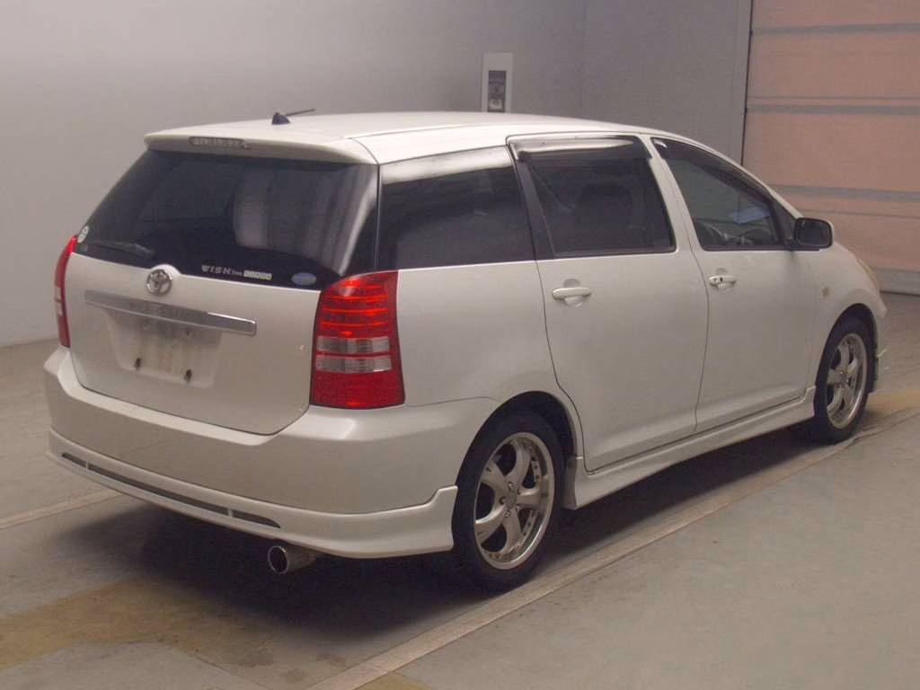 TOYOTA WISH
