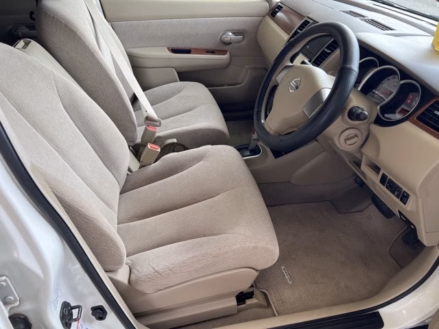 NISSAN TIIDA LATIO