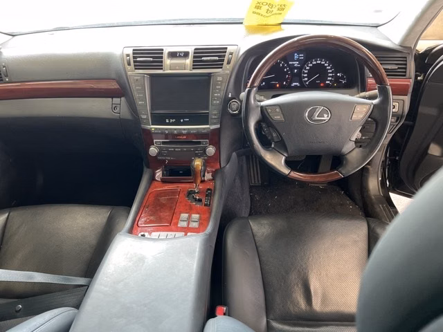 LEXUS LS460